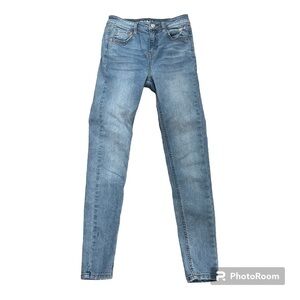 WILD Fable high rise skinny jeans, light wash & faded, size 0, cotton & spandex.